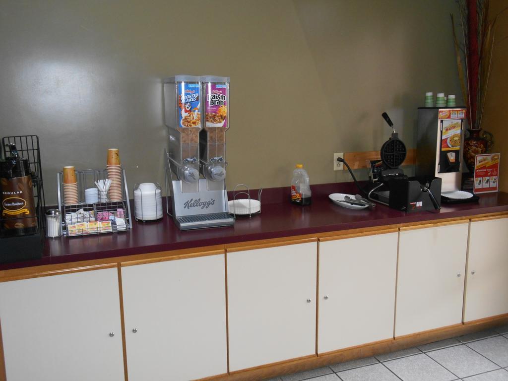 GuestHouse Inn St. Joseph Extérieur photo